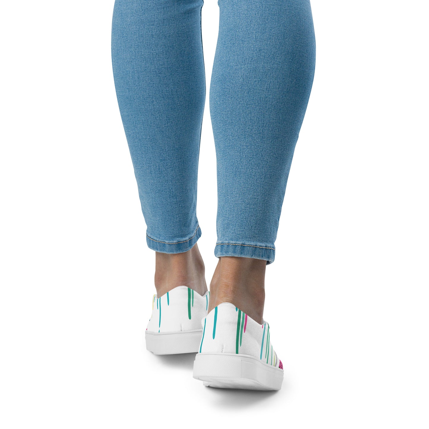 Women’s slip-on canvas shoes