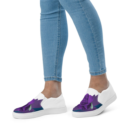 Women’s slip-on canvas shoes